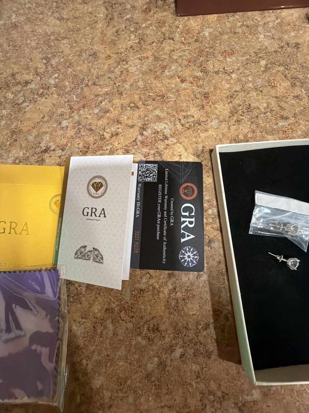 Esimorpym Diamond Stud Earrings with GIA Certificate and Box 6