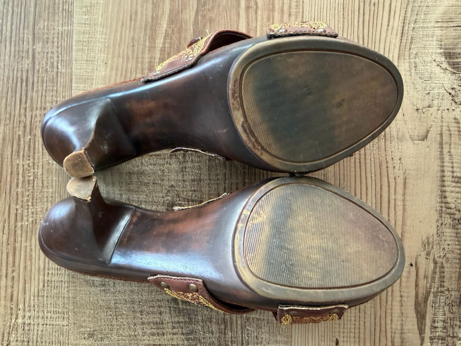 Vintage Candie's Brown Embroidered Jewel Sexy Heels Mules Size 8B 6
