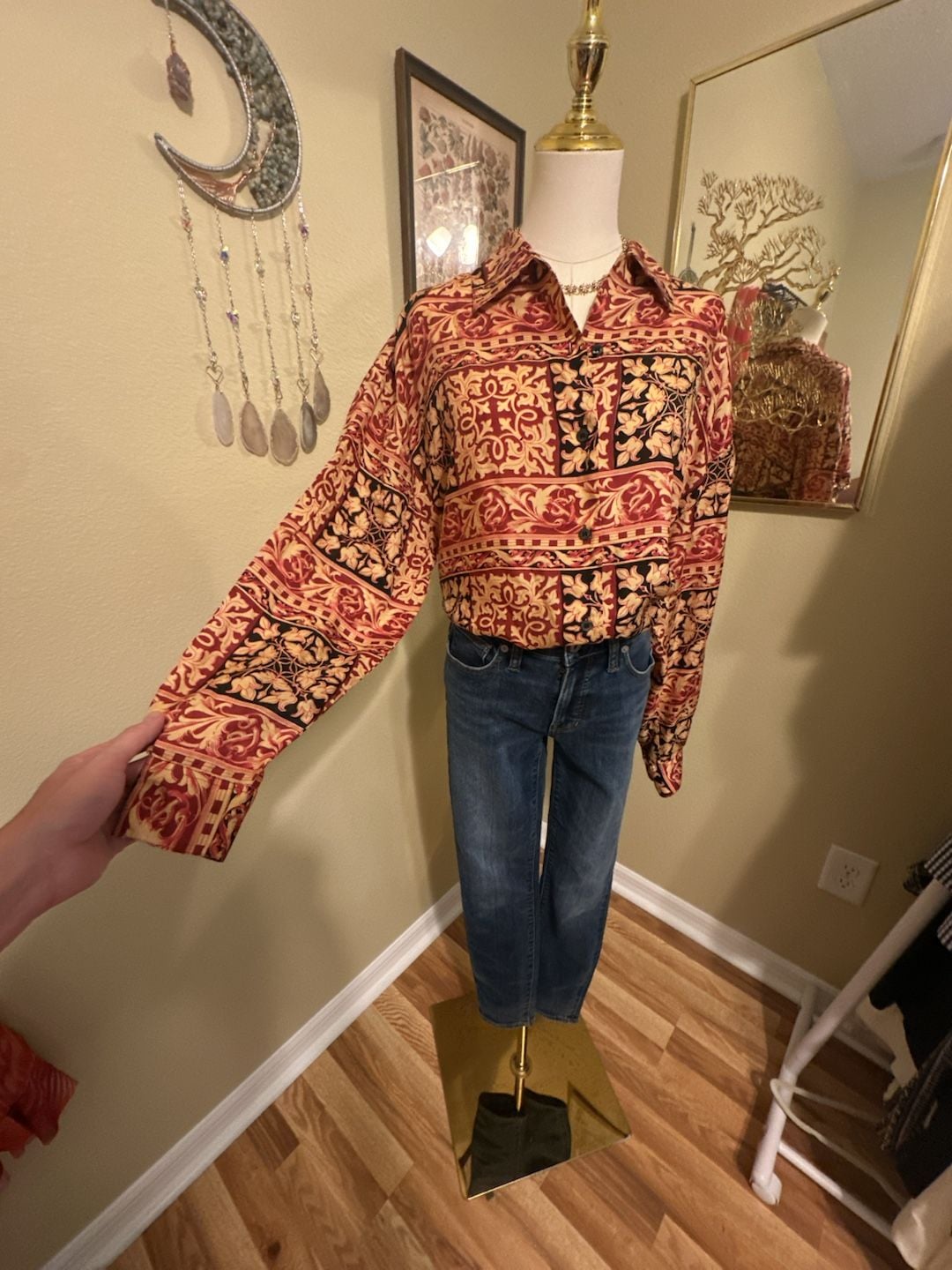 Selene Paris Vintage 100% Silk button up women’s shirt Size L 5