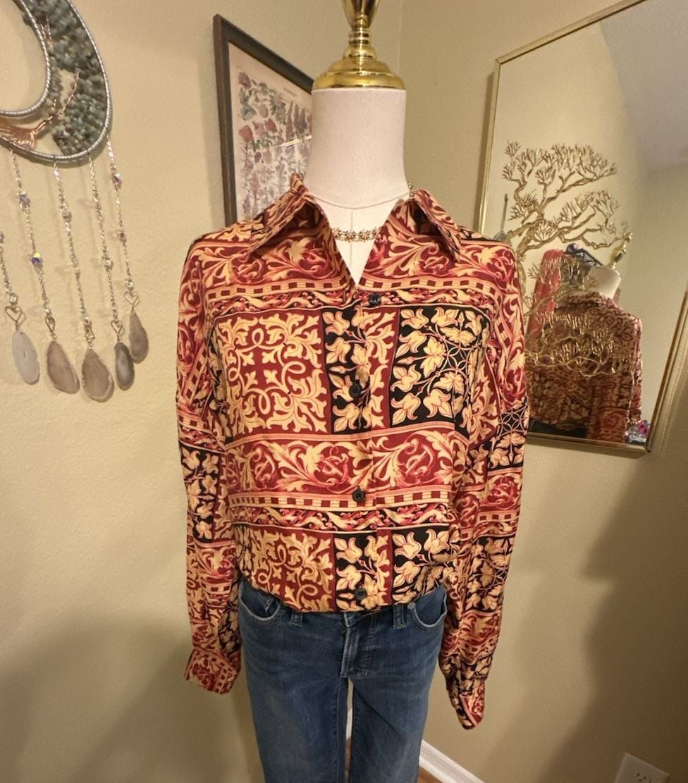 Selene Paris Vintage 100% Silk button up women’s shirt Size L 4