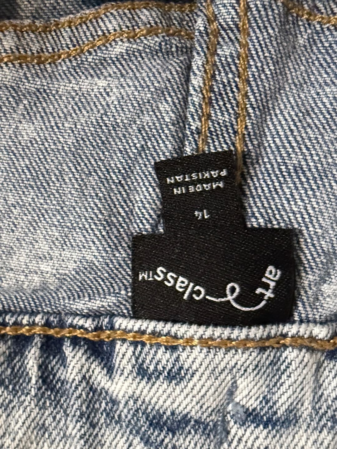 Art class jeans 3