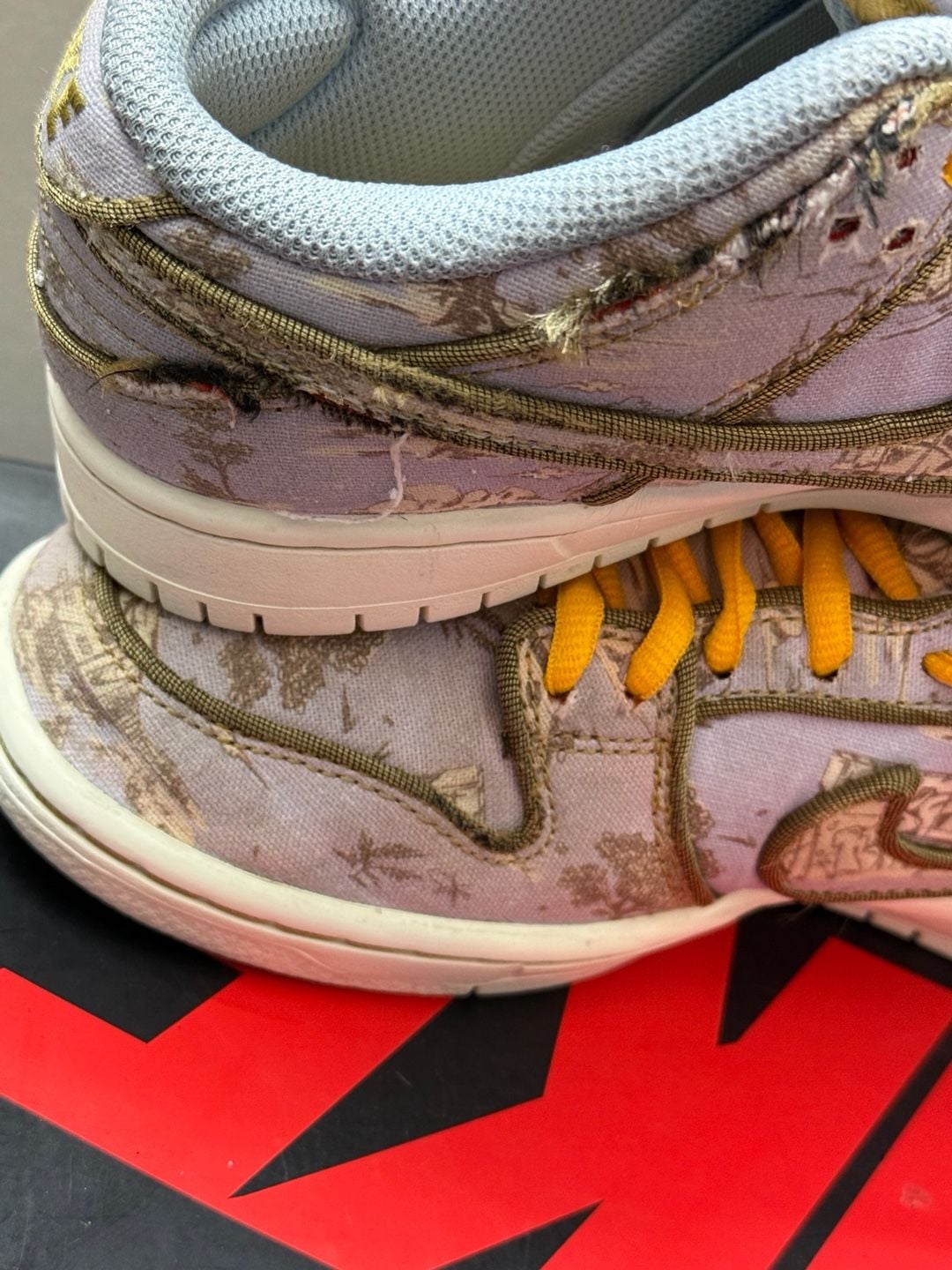 Nike SB Dunk Low Pro Pastoral Print Size 5Y Multicolor Sneakers 7