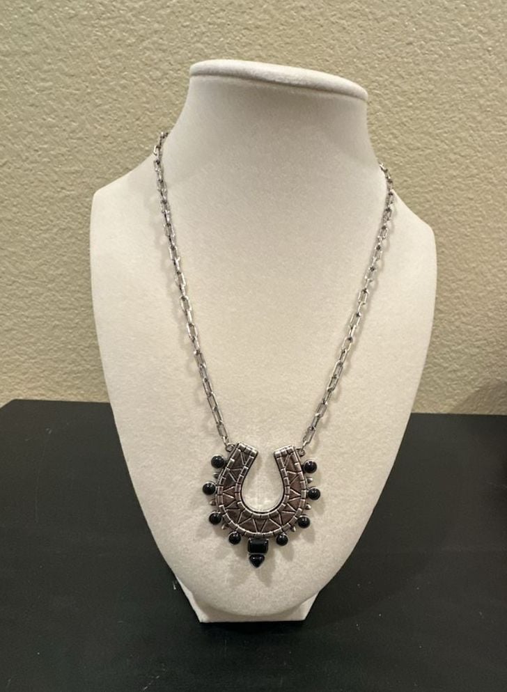 Free People Lucky Loop Necklace Silver Black Beaded Horseshoe Pendant 3