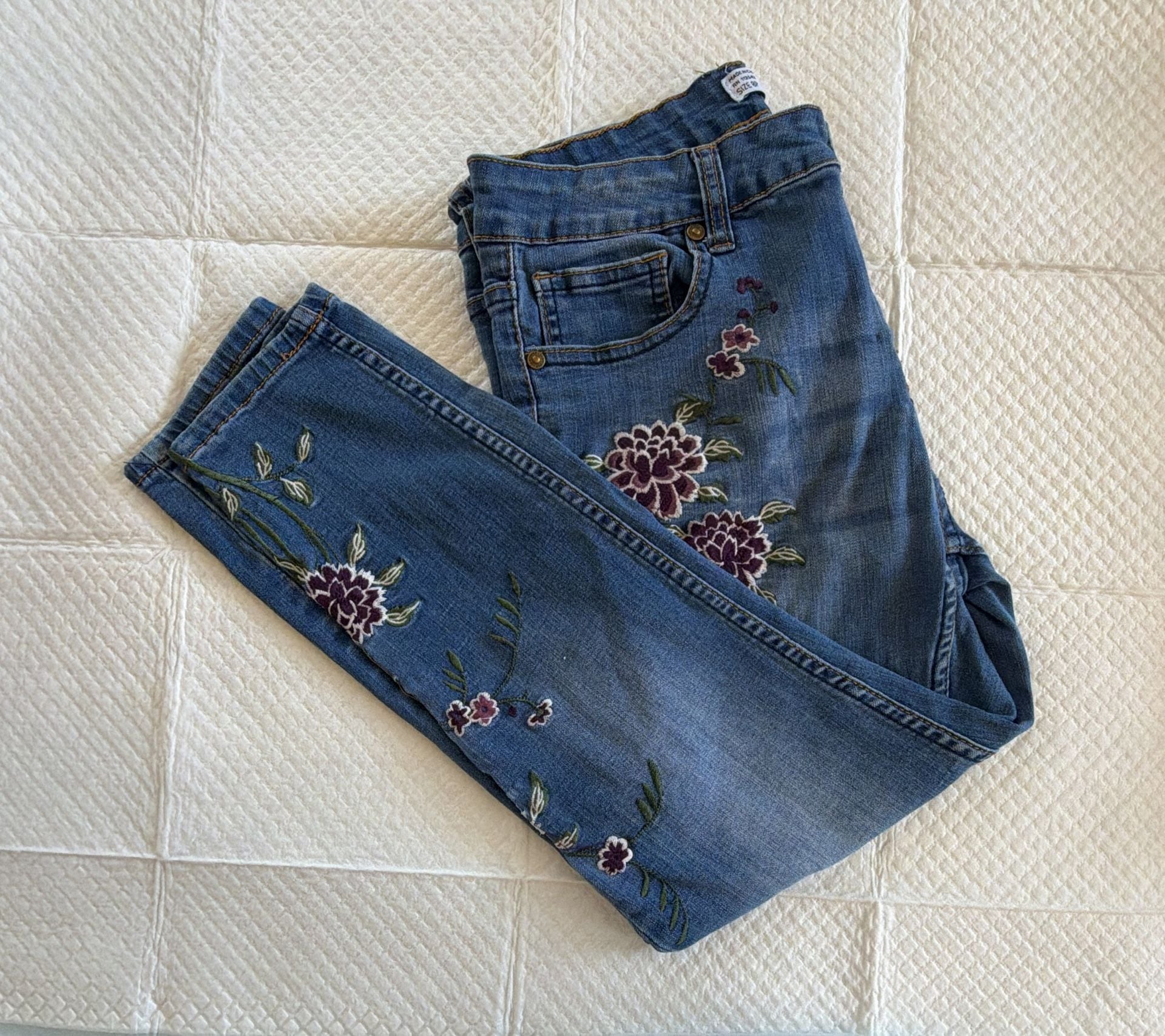 Sandpiper Floral Embroidered Denim Jeans Size 8P Blue 2