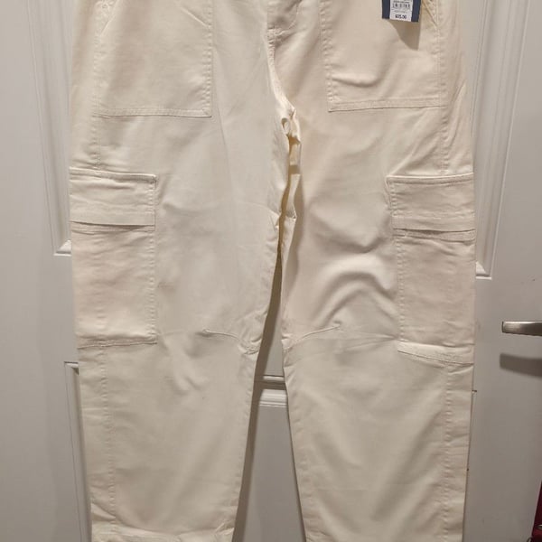 Universal Thread Off-White Cargo Pants Size 2