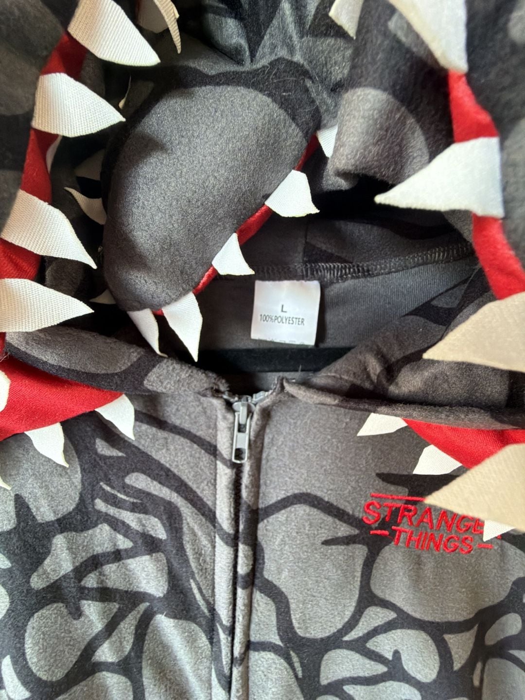 Stranger Things Demogorgon Onesie Size L Fleece Hooded Jumpsuit Costume 7