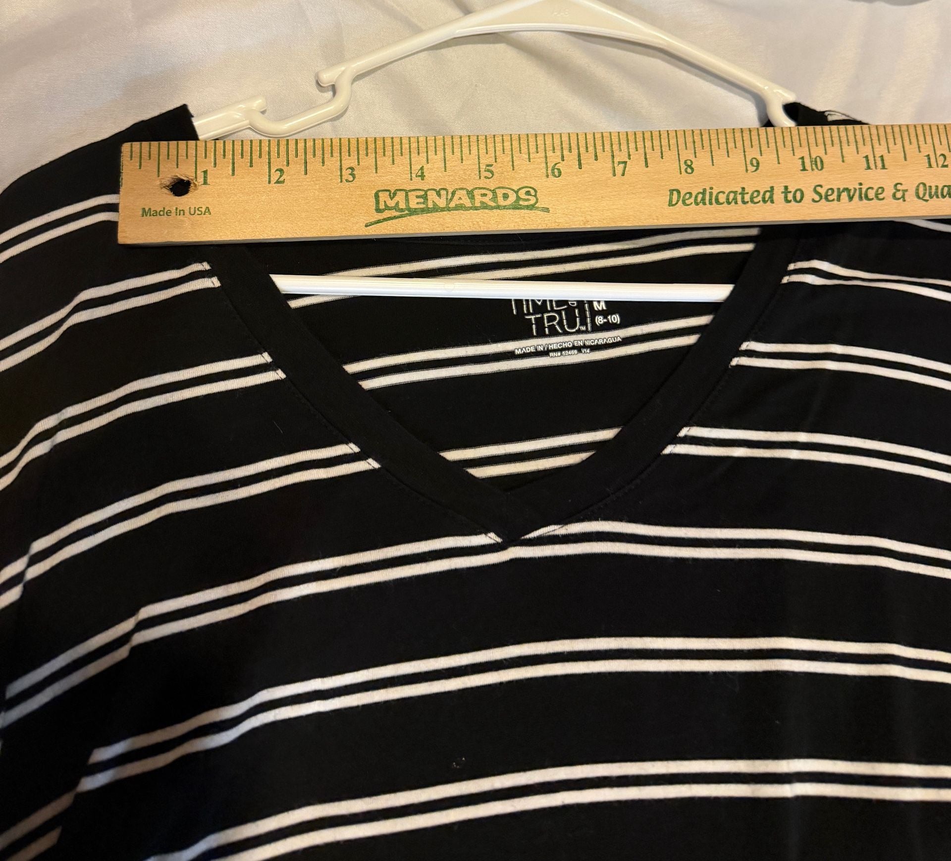 Time And Tru Striped V-Neck T-Shirt Size M (8-10) Black White Short Sleeve 6