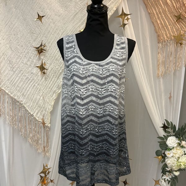BKE Gray Ombré Lace Sequin Tank Top XL | Chevron Lace Boho Y2K Layering Tank