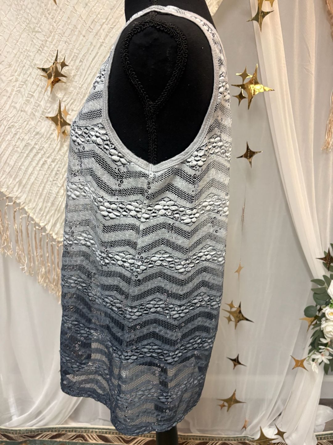 BKE Gray Ombré Lace Sequin Tank Top XL | Chevron Lace Boho Y2K Layering Tank 4