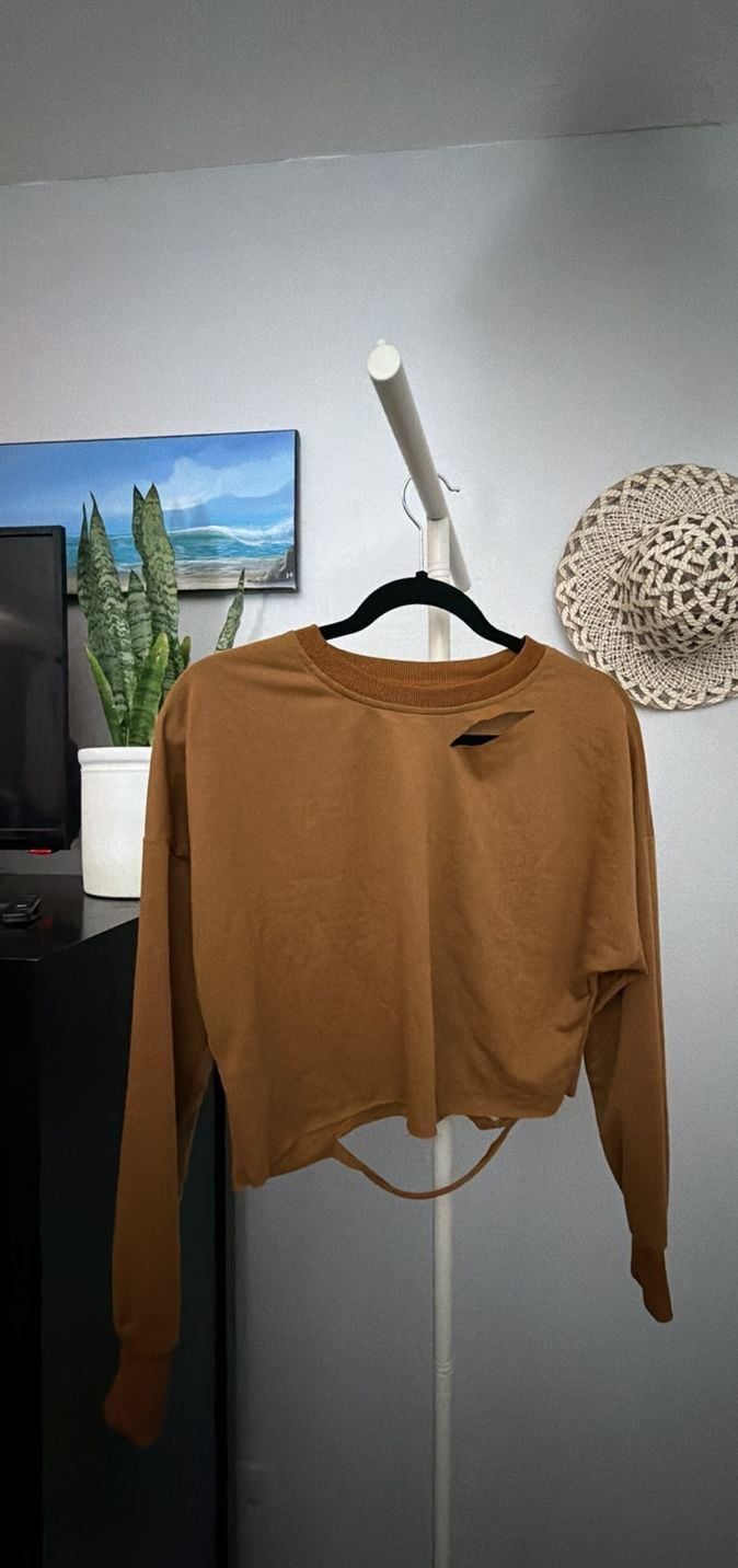 New Long Sleeve Crop T Shirt Distressed Ripped Cut Out Pure Color Casual Style 2