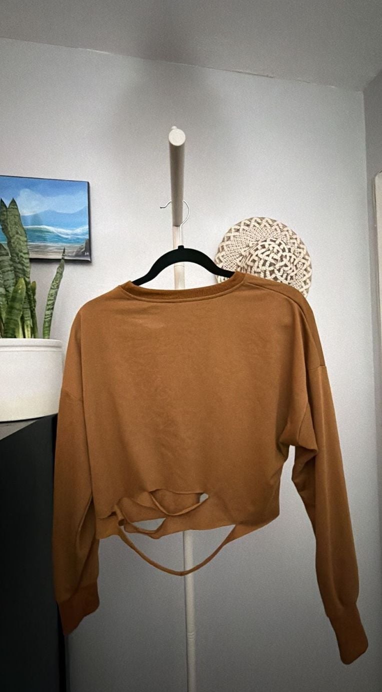 New Long Sleeve Crop T Shirt Distressed Ripped Cut Out Pure Color Casual Style 4