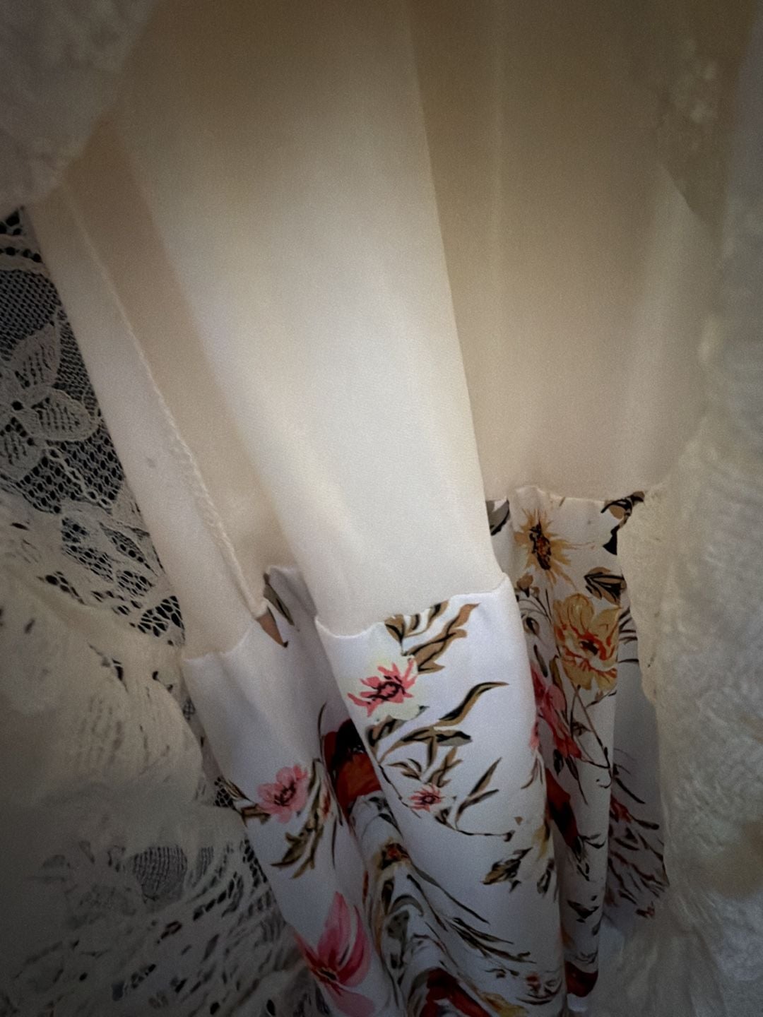 Vigoss Lace Maxi Skirt Ivory XS Tiered Floral Panel 5