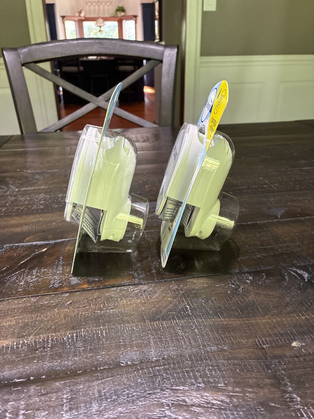 Febreze Fade Defy Plug In Scented Oil Warmer 2 Pack New 2
