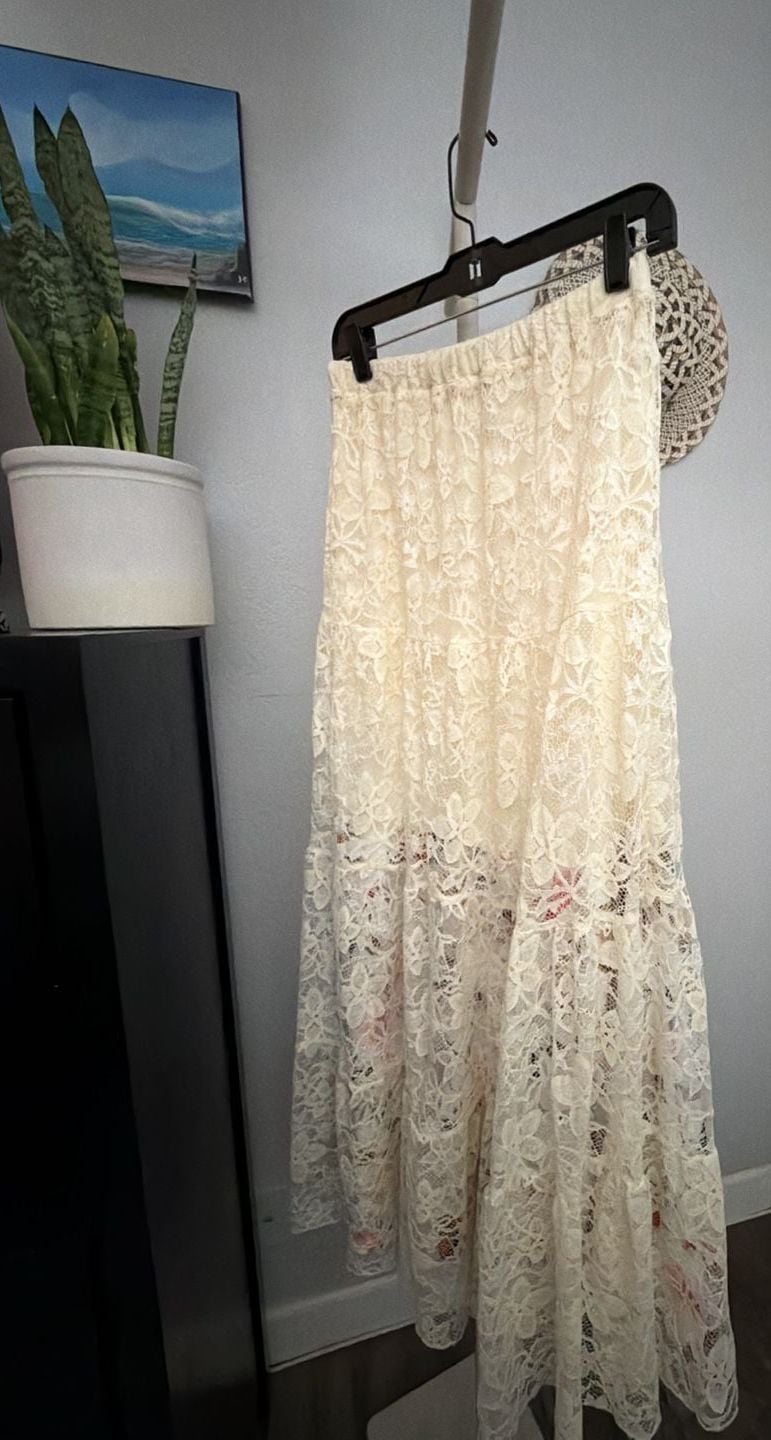 Vigoss Lace Maxi Skirt Ivory XS Tiered Floral Panel 7