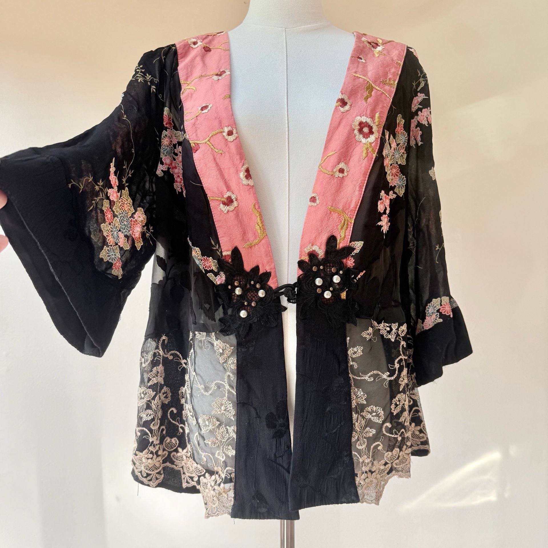Vintage Spencer Alexis Embroidered Floral Kimono Cardigan 2