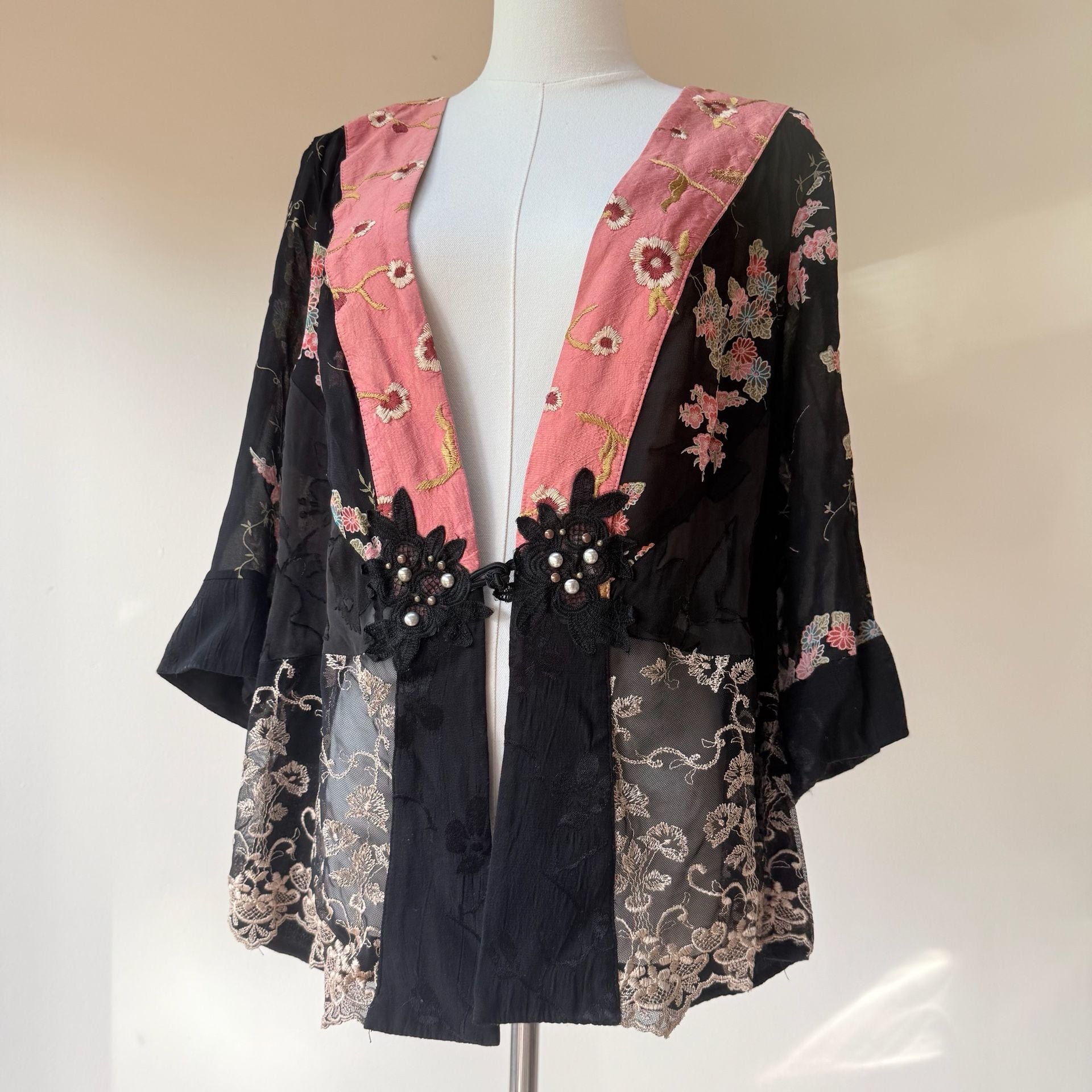 Vintage Spencer Alexis Embroidered Floral Kimono Cardigan 10