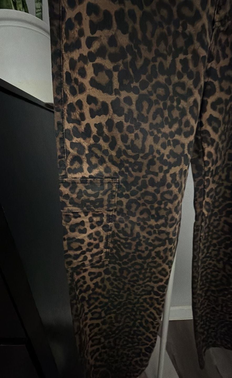 VIP Jeans Leopard Cargo Pants Size 15/16 Brown Cheetah Print 4