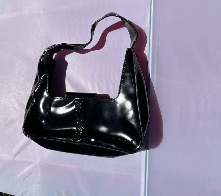 2000 Guess Vintage Black Patent Leather Shoulder Bag Hobo Purse 2