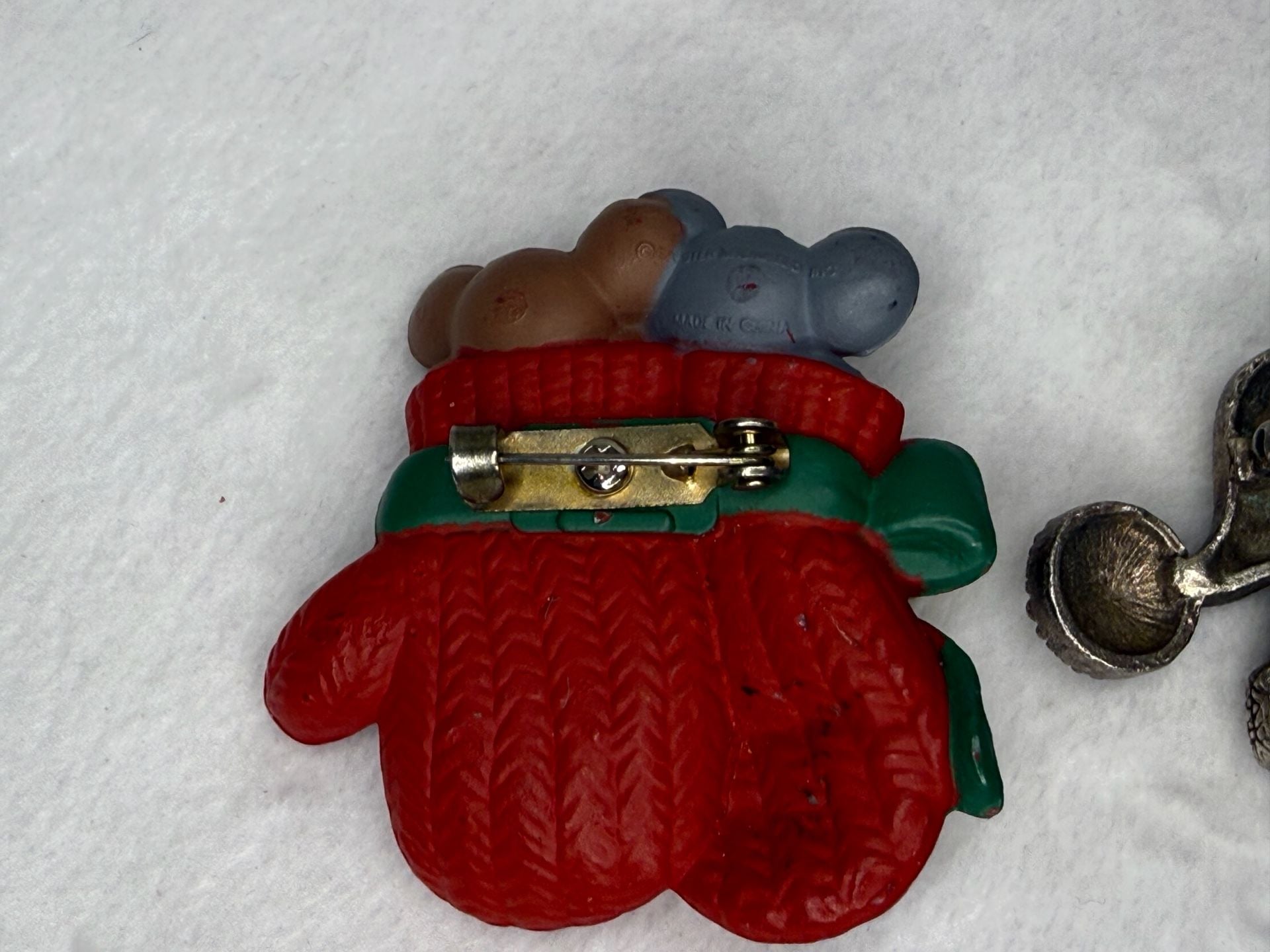 Christmas Brooch Pin Lot of 2 Red Rhinestone Santa Hat Mice Mittens Jingle Bell 6