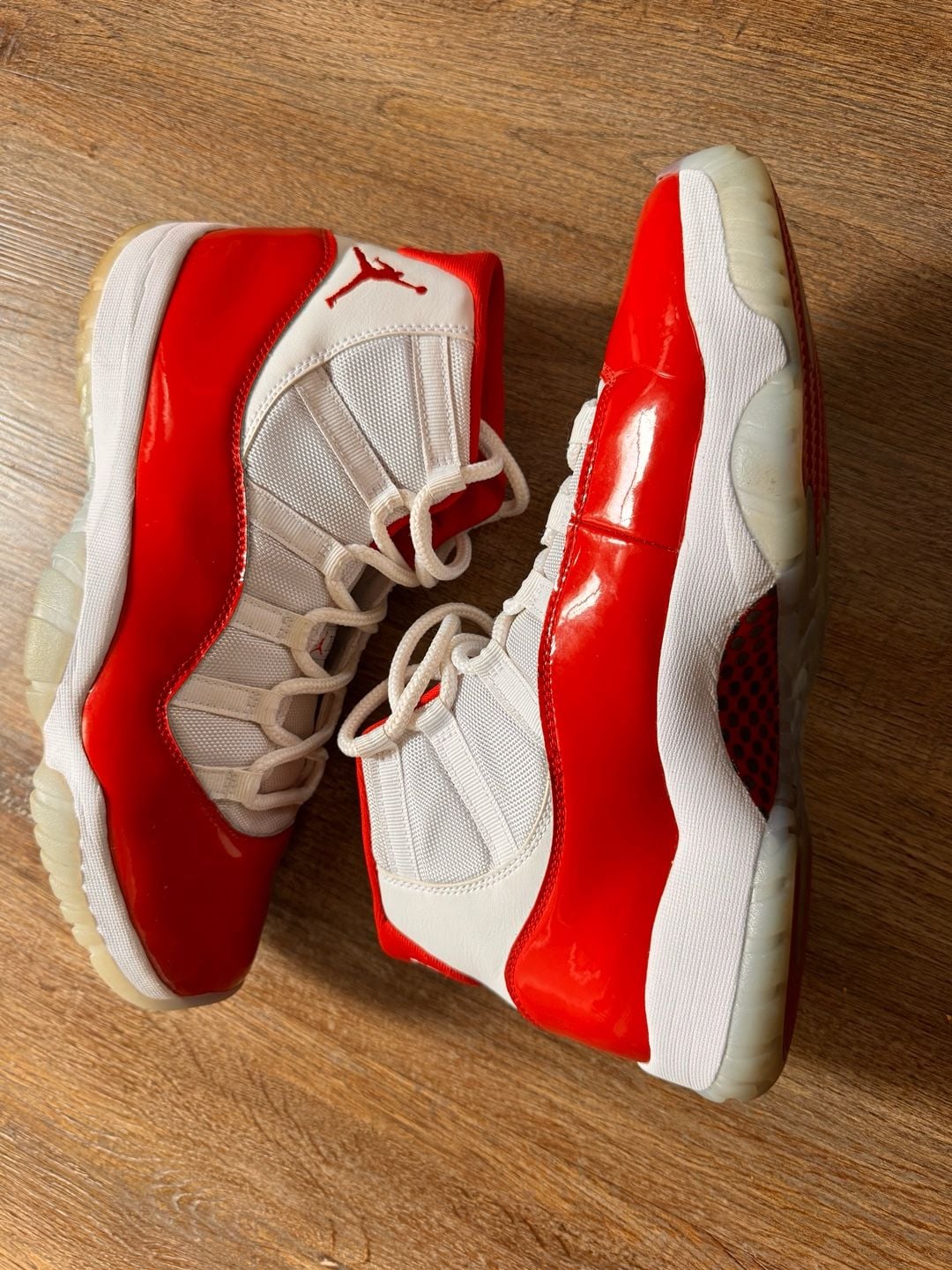 Air Jordan 11 Retro Size 10.5 White Red Sneakers 8