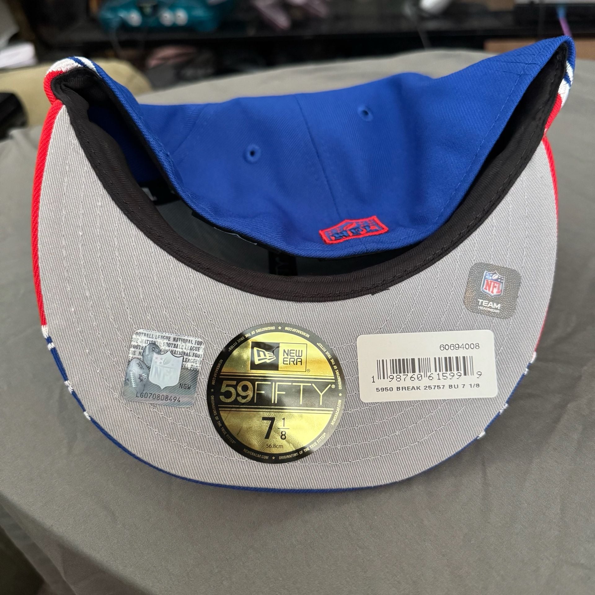 New Era Buffalo Bills Break 59FIFTY Fitted Hat Size 7 1/8 Royal Red 3