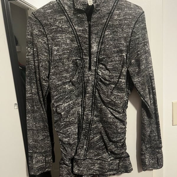 Lululemon Cypress Kiss 1/2 Zip Pullover Size 10 Black White Jacquard