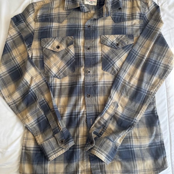 Wrangler Plaid Long Sleeve Shirt Size S/P Tan Navy Blue Flannel Western Shirt