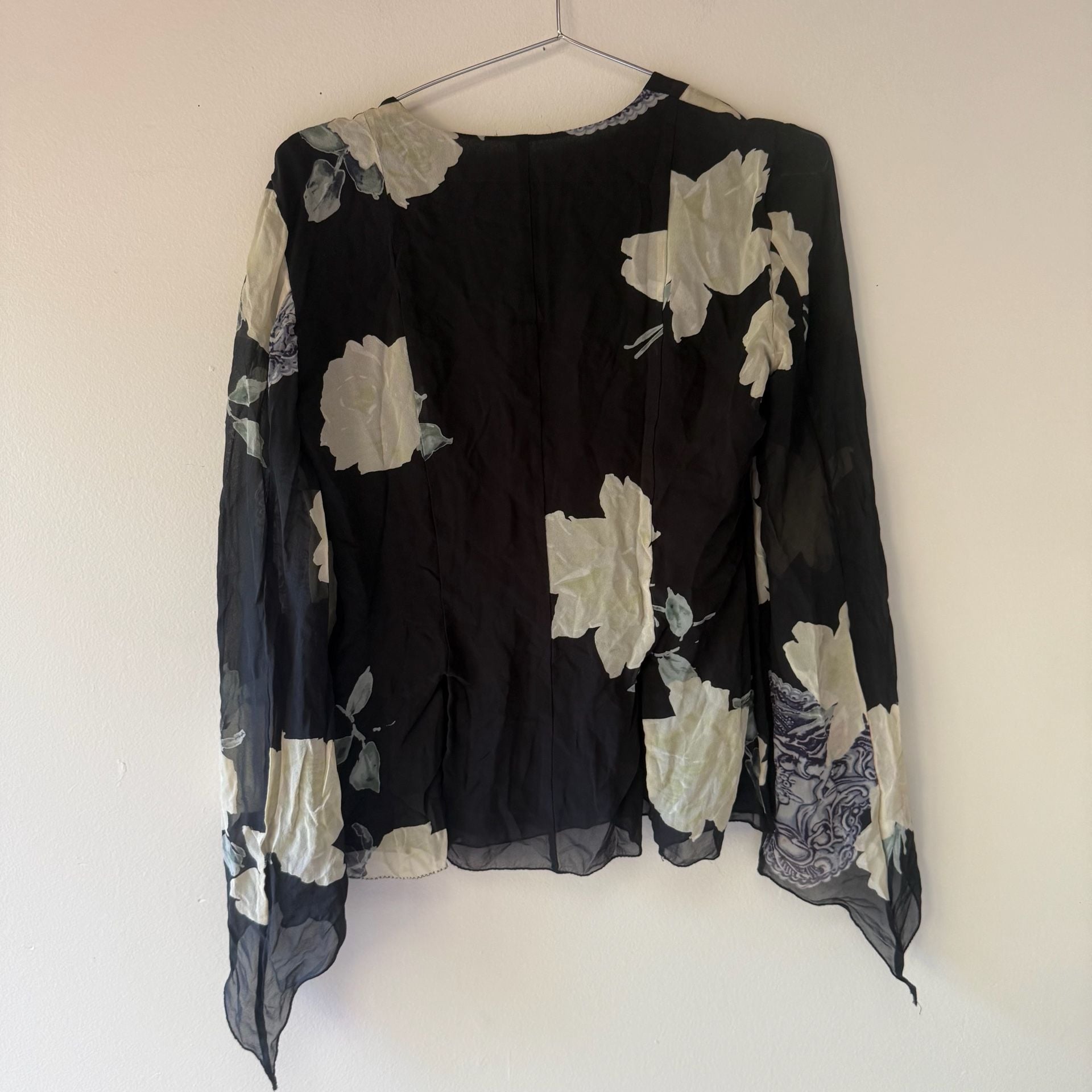 Floral Silk Chiffon V-Neck Flare Sleeve Top Black White 14