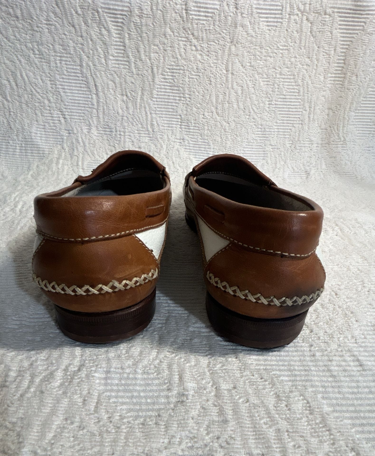 Cole Haan Country Loafers Brown White Leather Tassel Kiltie Moc Toe Shoes US 9.5 7