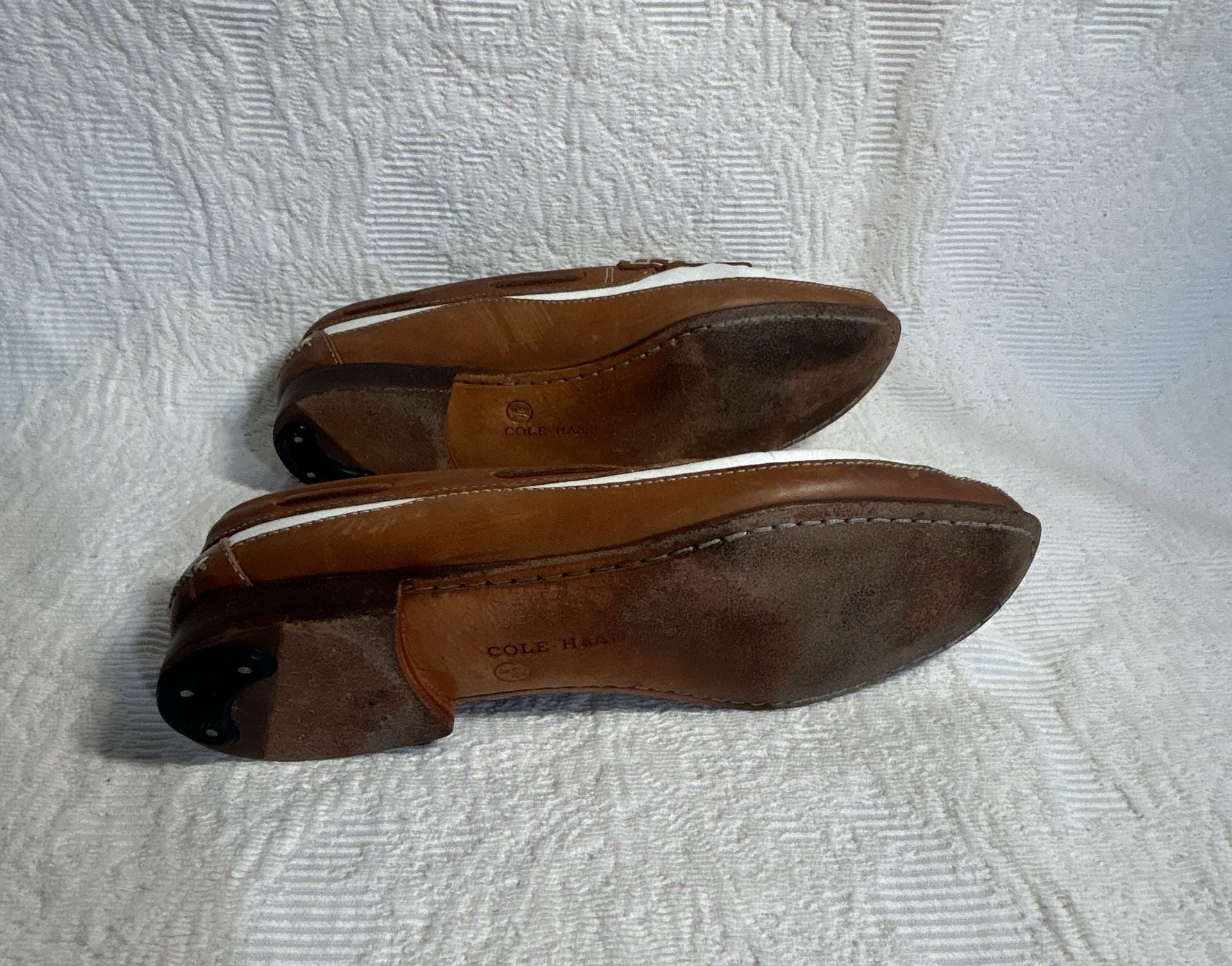 Cole Haan Country Loafers Brown White Leather Tassel Kiltie Moc Toe Shoes US 9.5 8