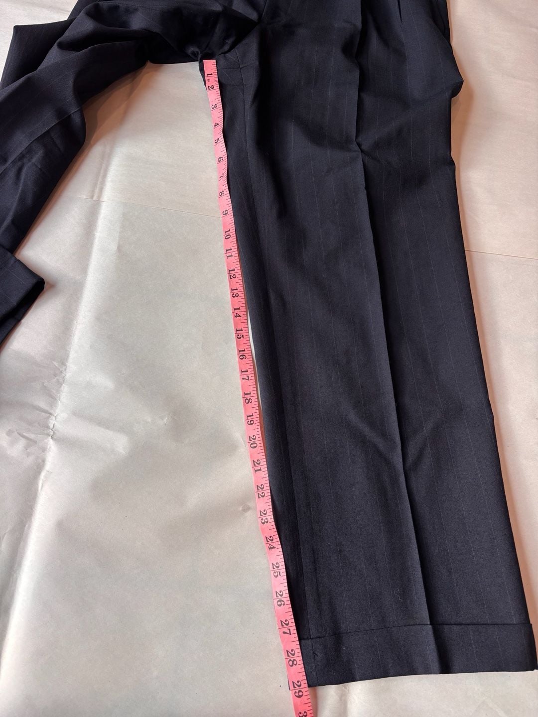 Jos. A. Bank Navy Blue Pinstripe Wool Suit Set Jacket and Pants 17
