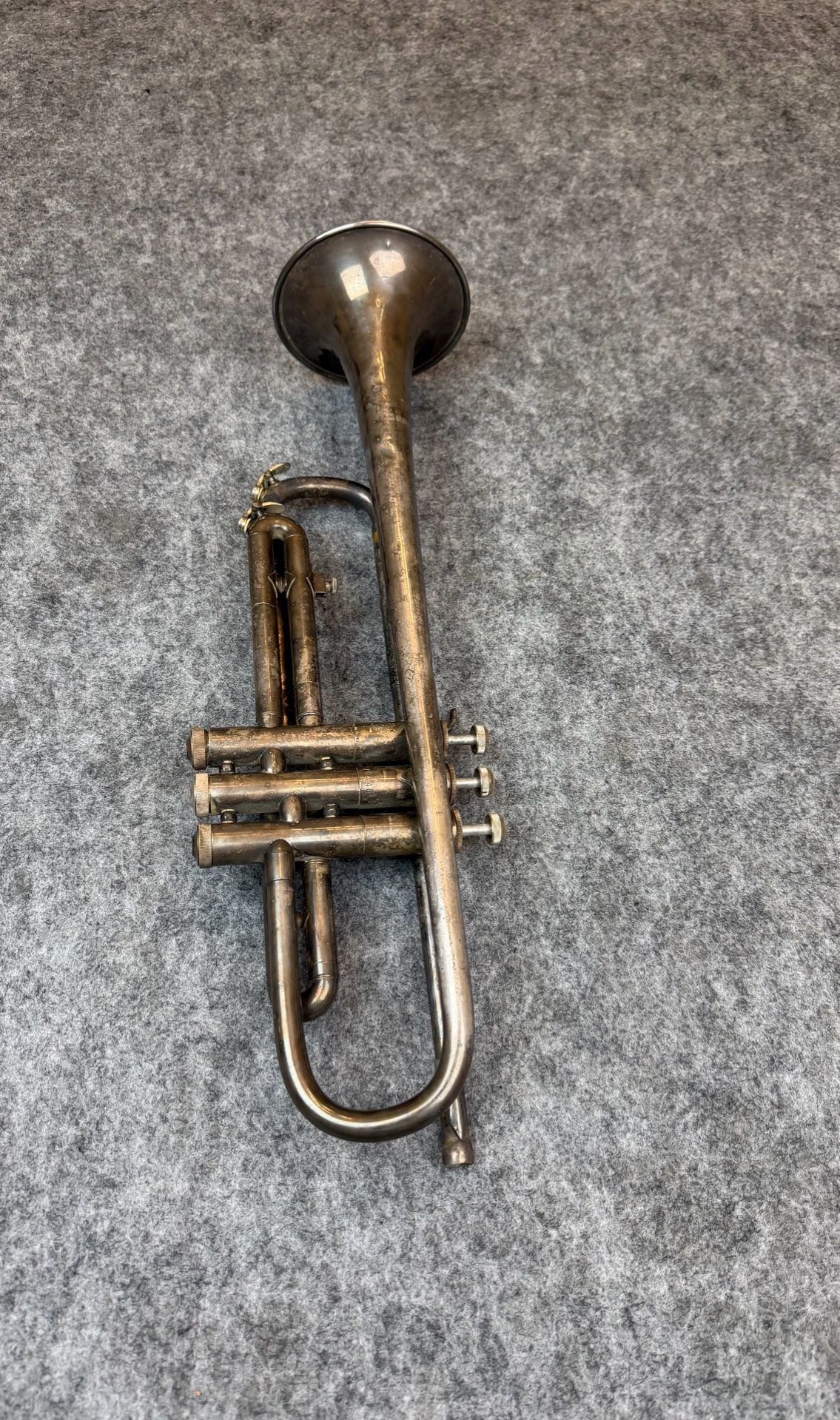 Bach Mercedes
Trumpet Silver Plated with Case 5