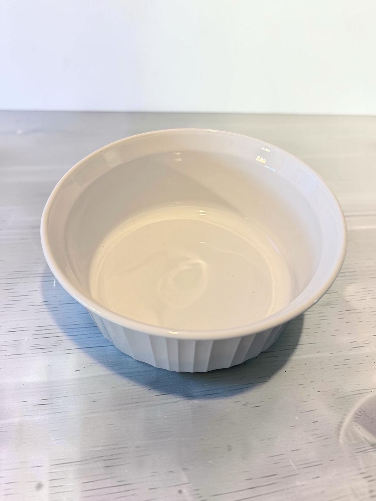 CorningWare French White 1.6 Liter Round Casserole Dish 1