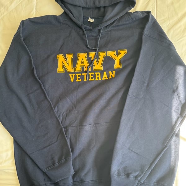 America's Navy Navy Veteran Hoodie Size XL Blue Yellow Graphic Sweatshirt
