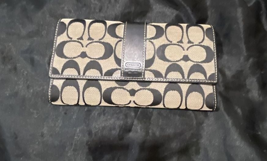 Coach Folding Wallet Logo Black USED CONDITION 2