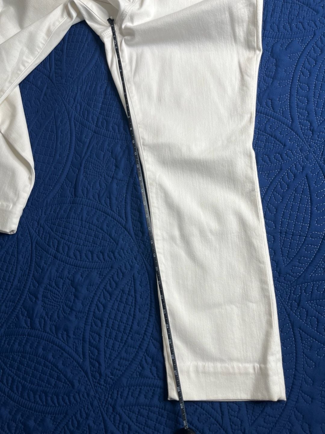 So Slimming Girlfriend Straight Leg Jeans 4