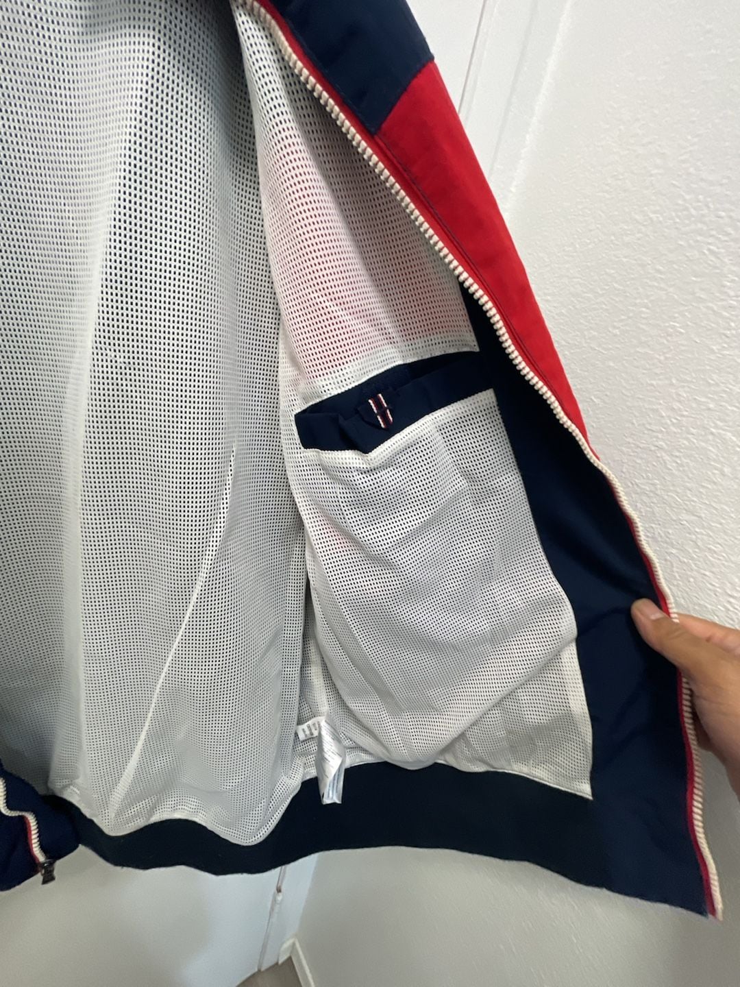Tommy Hilfiger Colorblock Windbreaker Jacket Size L Blue Red White Nylon 5