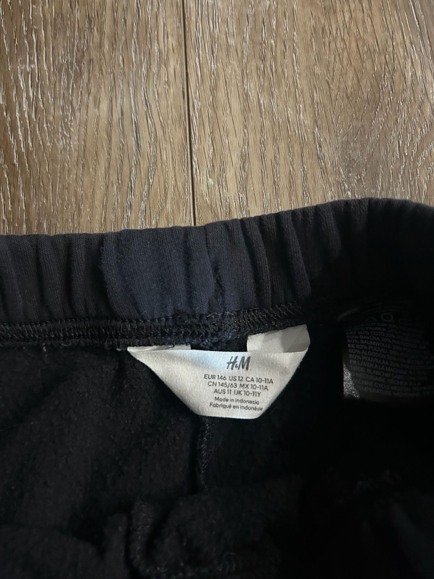 H&M Fleece Jogger Pants Lot of 4 Black and Gray Athletic Sweatpants 4