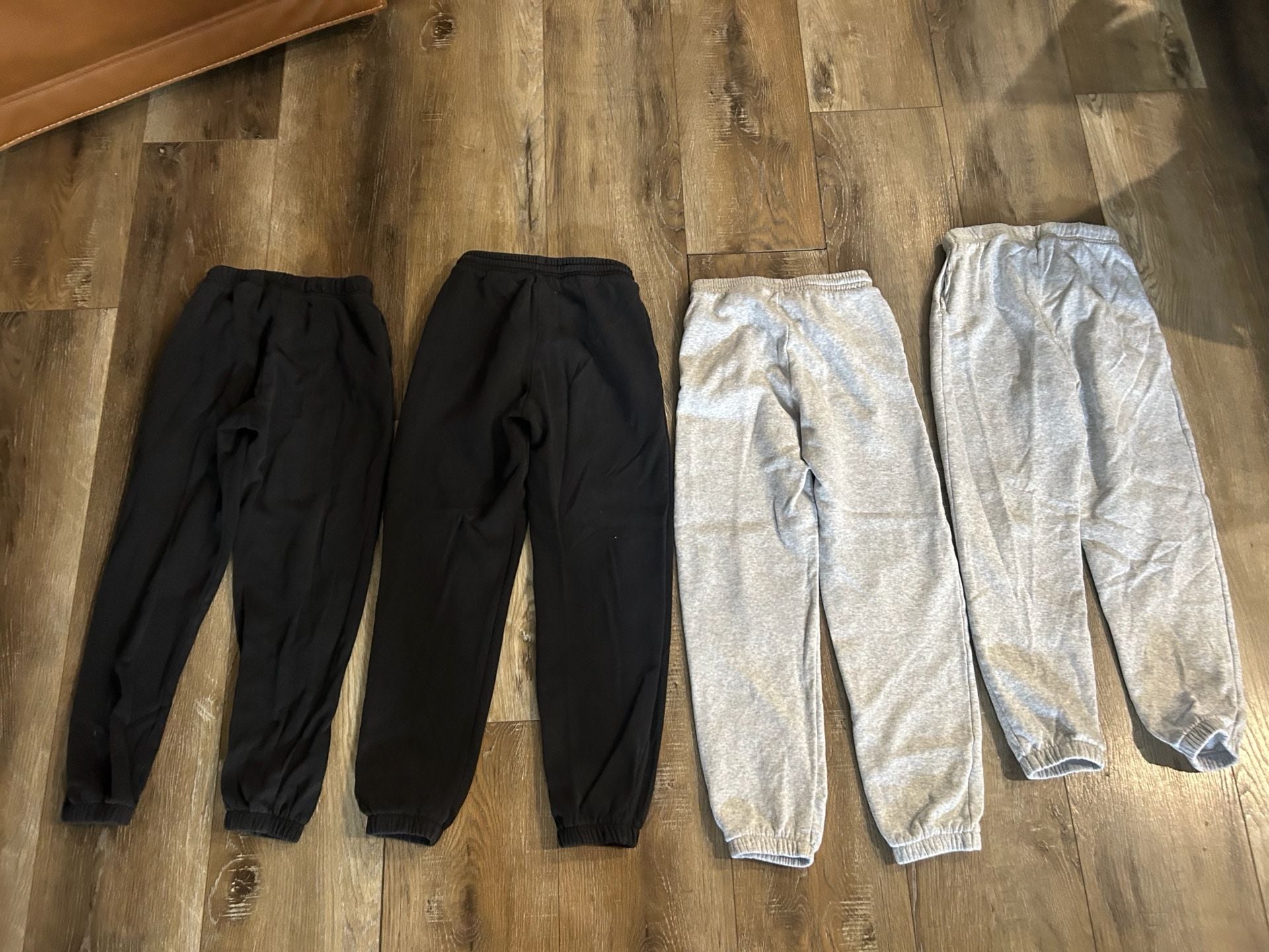 H&M Fleece Jogger Pants Lot of 4 Black and Gray Athletic Sweatpants 8