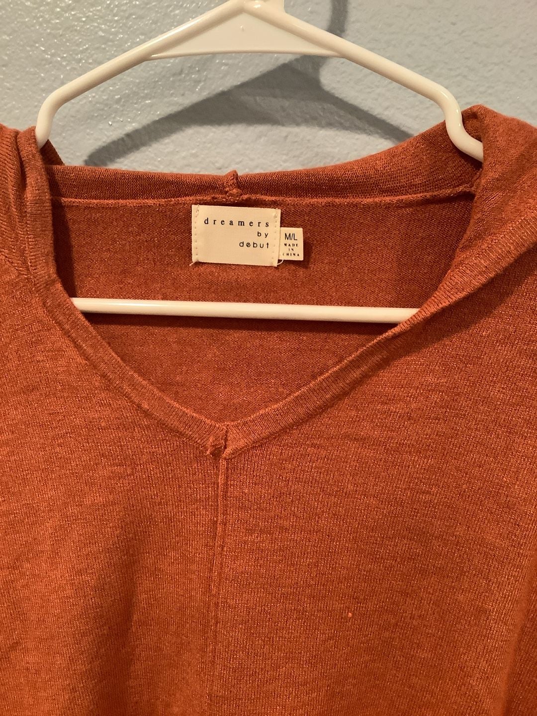 Dreamers by Debut Burnt Orange Hooded V-Neck Sweater Size M/L 3