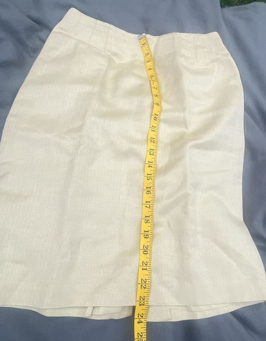 Linda Allard Ellen Tracy Skirt Suit Size 10 Cream Linen Silk 10