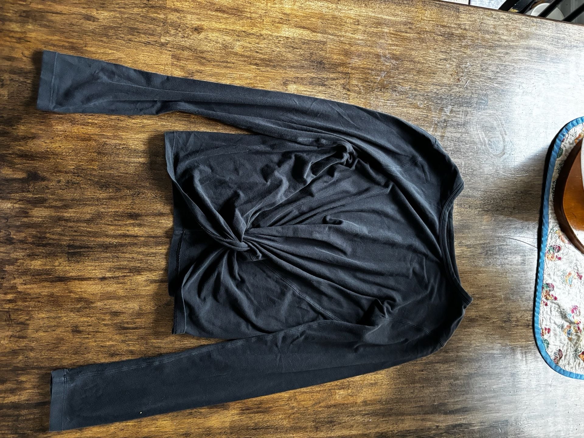 Lululemon Twist Front Long Sleeve Top Black 2