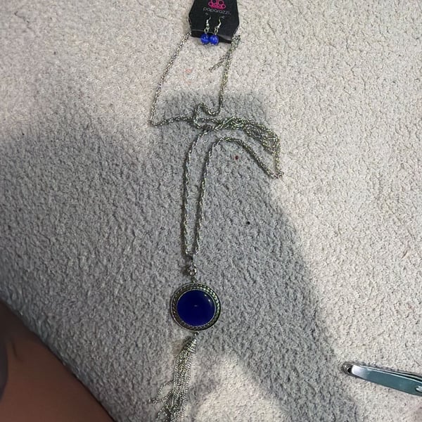 Paparazzi Blue Cat Eye Tassel Necklace and Earring Set Silver Tone