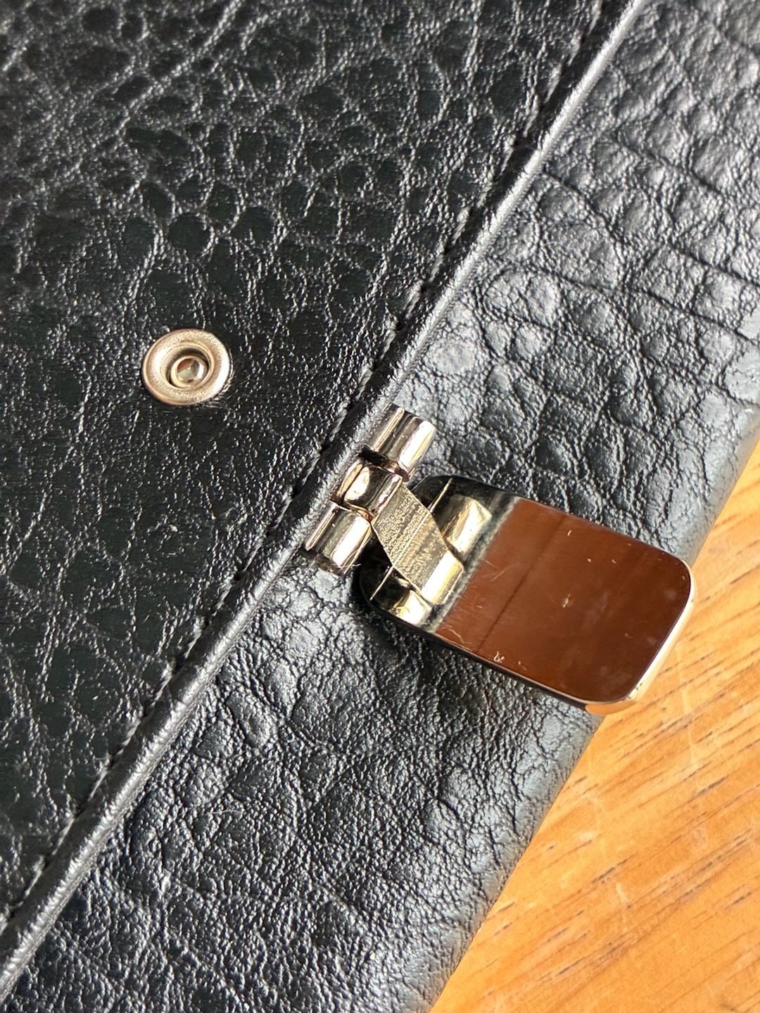 Mac & Jac Black Textured Leather Long Wallet 6