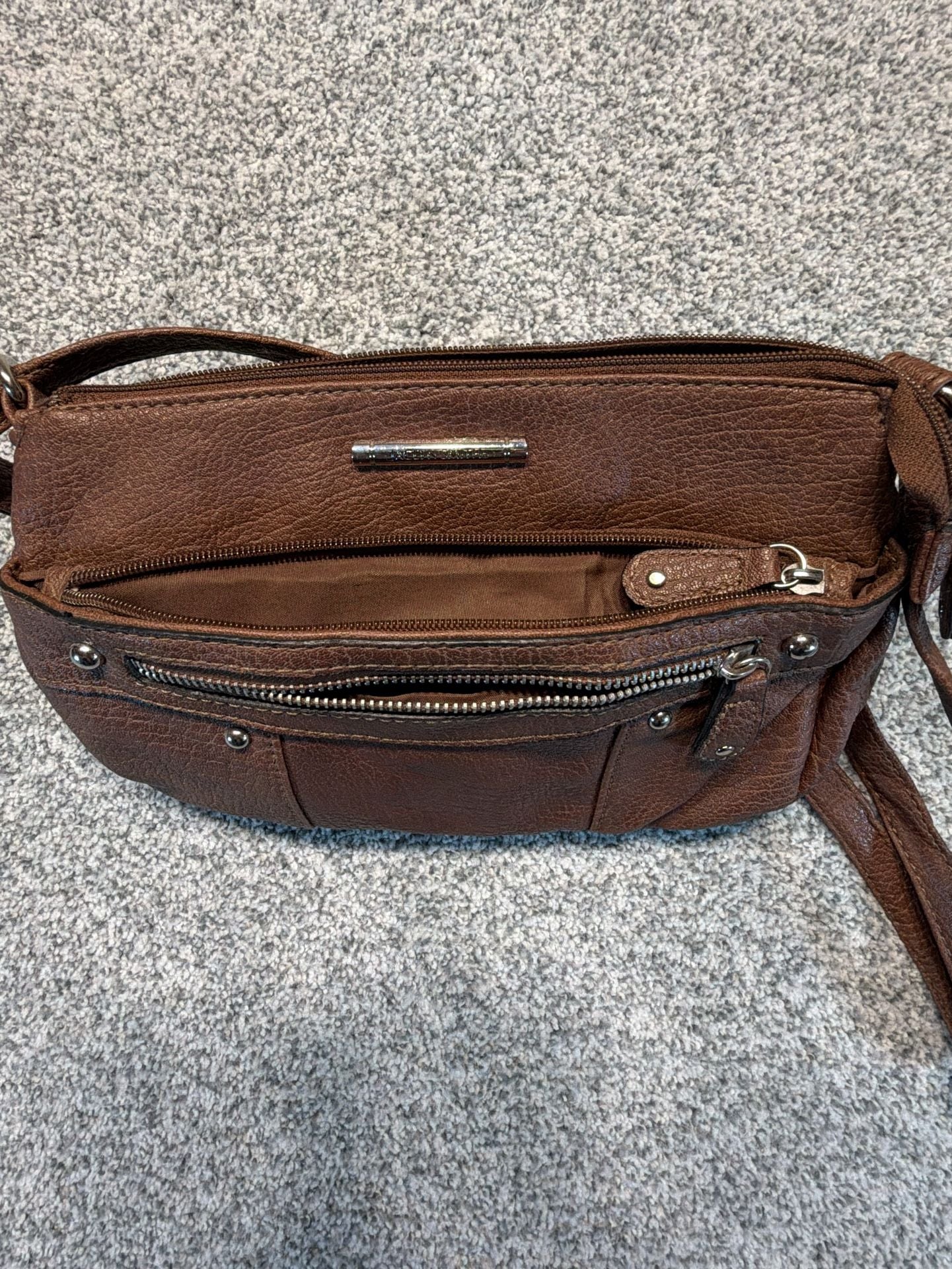 Jaclyn Smith Brown Faux Leather Crossbody Handbag 6