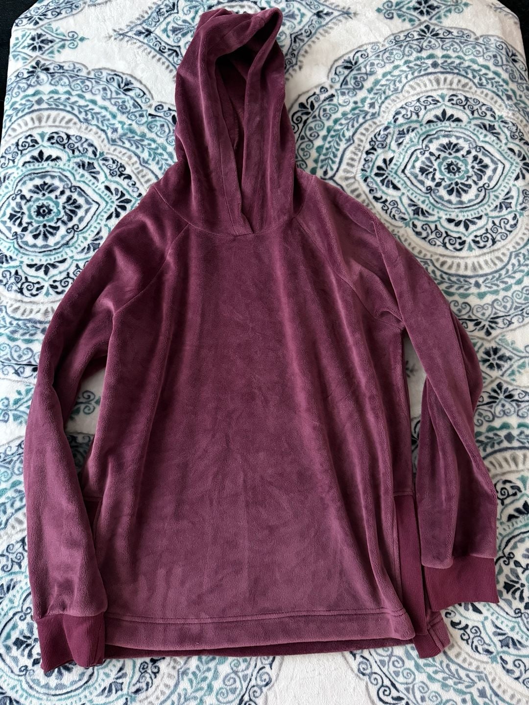 Member's Mark Plush Hoodie Size M Maize Pearl Velour Pullover Sweatshirt 2