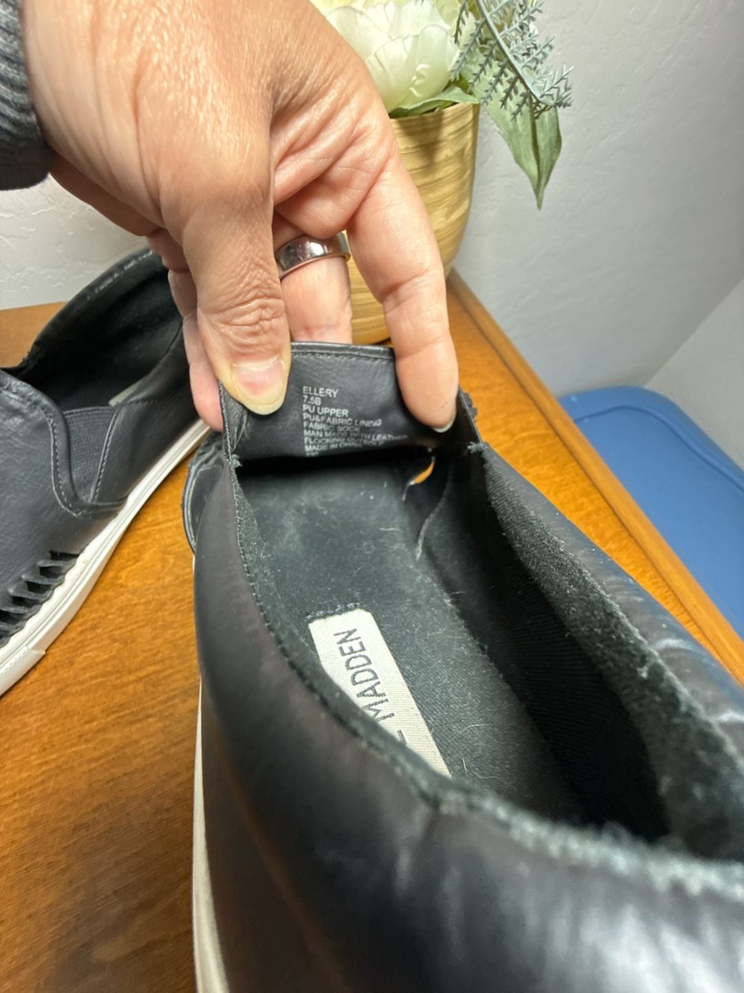 Steve Madden Ellery Black Leather Tassel Slip On Sneakers Size 7.5B 5