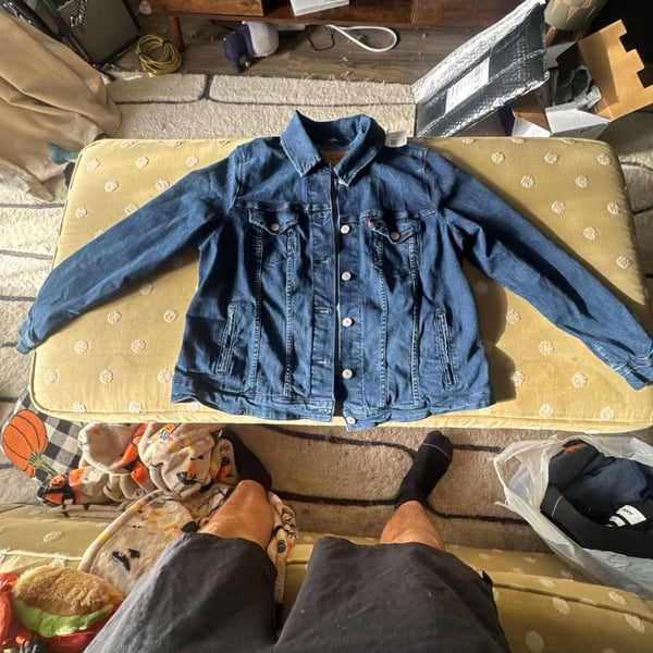 Levi's Trucker Jacket Size XL Blue Denim Button Up Long Sleeve