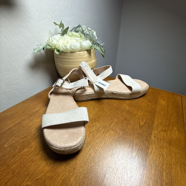 Old Navy Espadrille Flatform Platform Wedge Sandals Size 7.5 Beige