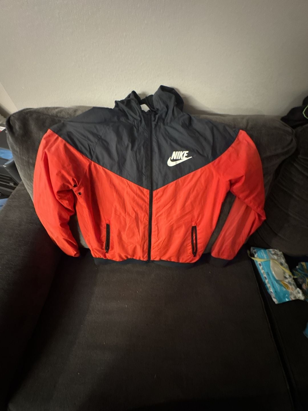 Nike Windrunner Full Zip Windbreaker Hoodie Jacket Red Black 2